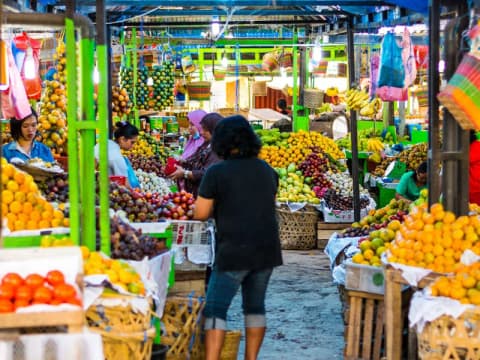 Berastagi fruit market